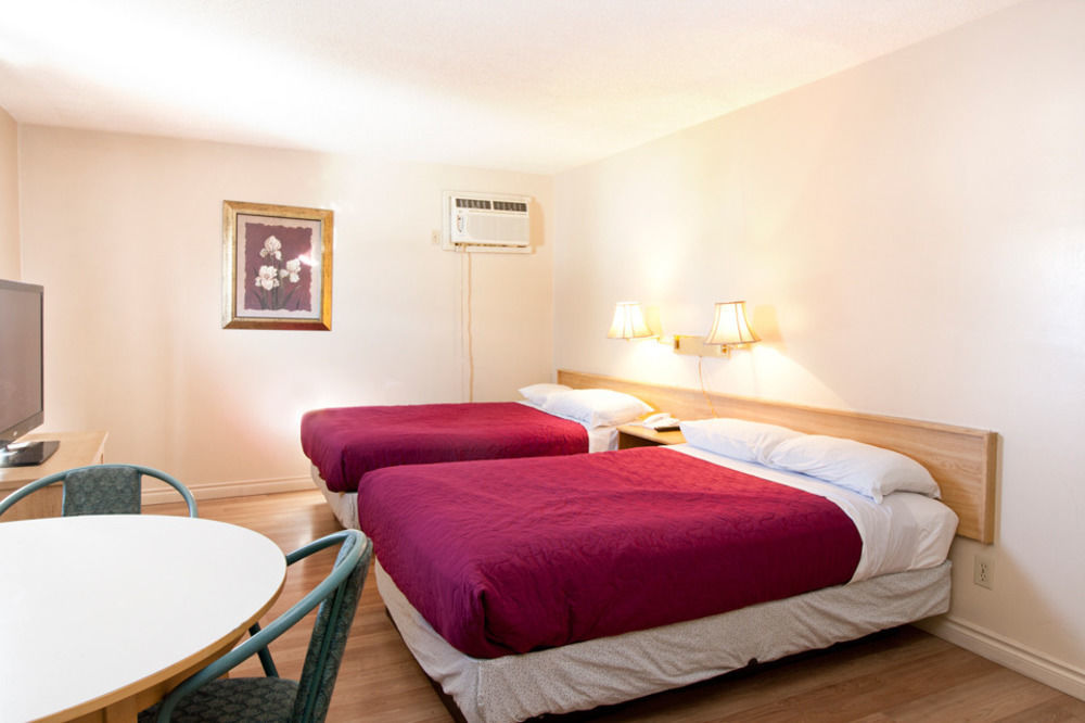 Horizon Motel Saint Albert Eksteriør billede