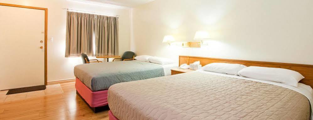 Horizon Motel Saint Albert Eksteriør billede